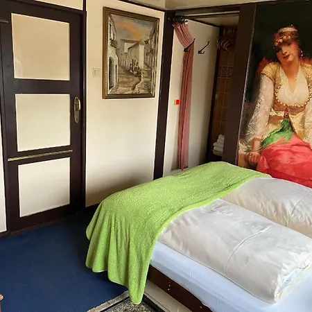 Botel Schiffspension Luise 3*