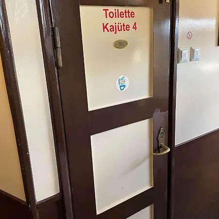 Schiffspension Luise Hotel na wodzie