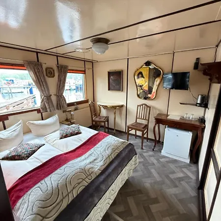 Botel Schiffspension Luise