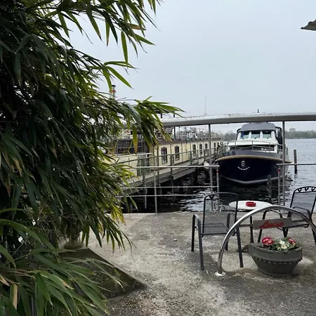 Hotel na wodzie Schiffspension Luise