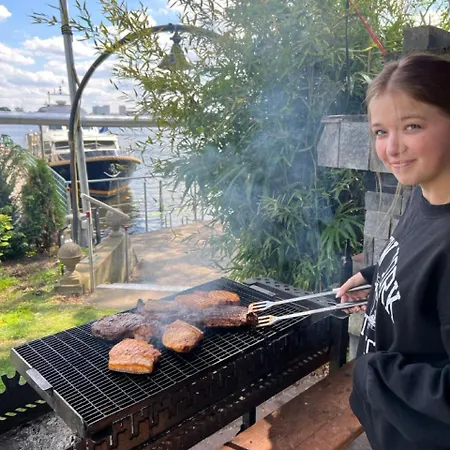 Hotel na wodzie Schiffspension Luise 3*