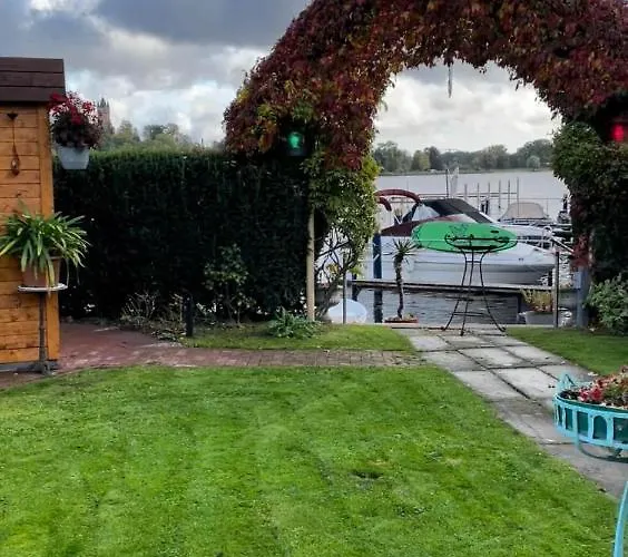 Botel Schiffspension Luise