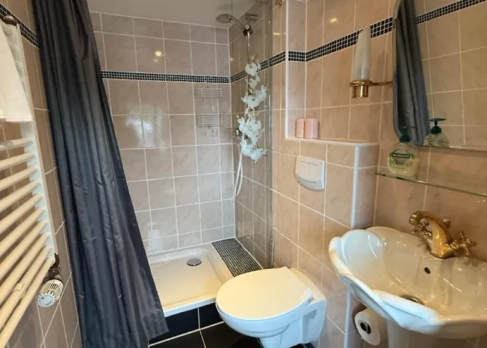 Schiffspension Luise Botel 3*