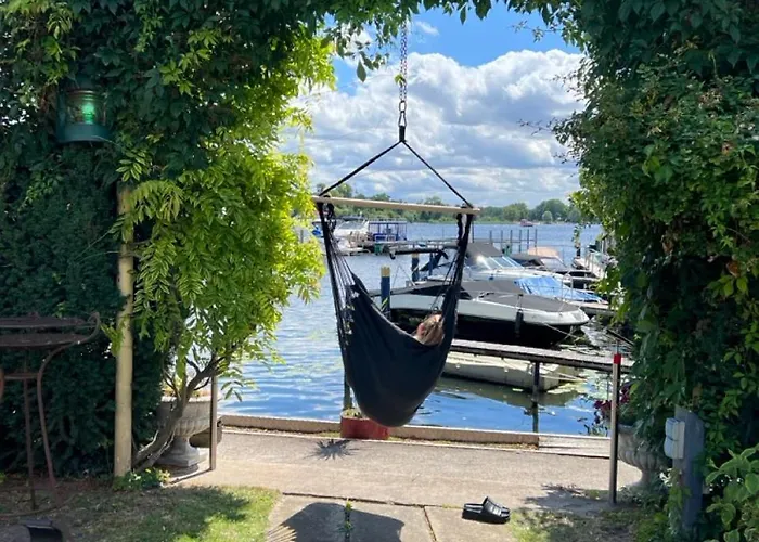 Botel Schiffspension Luise