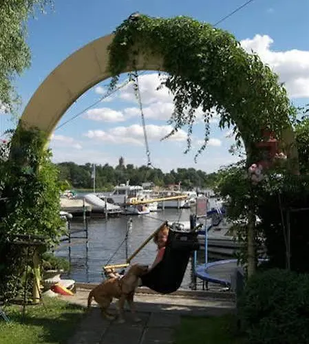 Schiffspension Luise Botel